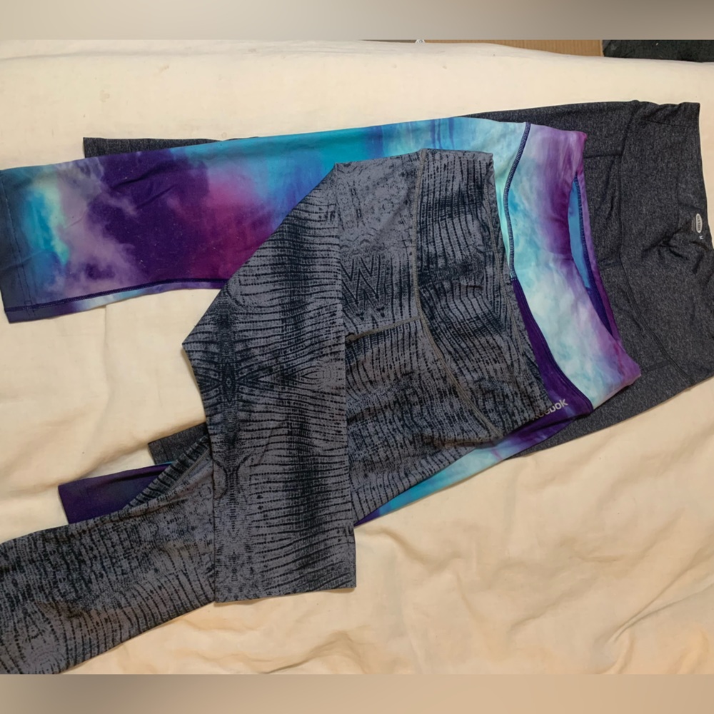 Bundle capri workout leggings